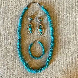 Turquoise necklace, bracelet and earrings